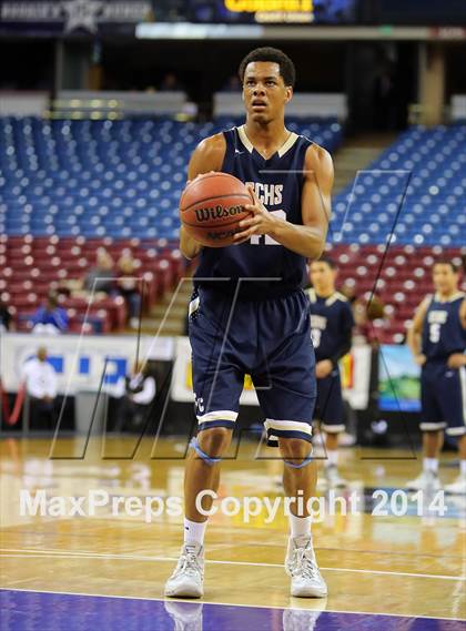 Thumbnail 2 in Capital Christian vs Central Catholic (CIF SJS D5 Final) photogallery.