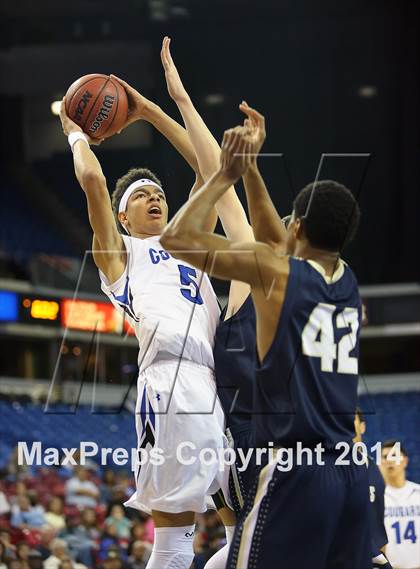 Thumbnail 1 in Capital Christian vs Central Catholic (CIF SJS D5 Final) photogallery.