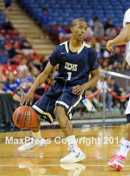Thumbnail 2 in Capital Christian vs Central Catholic (CIF SJS D5 Final) photogallery.