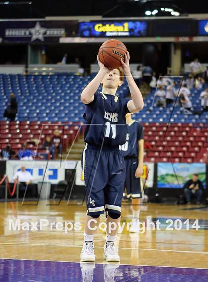 Thumbnail 2 in Capital Christian vs Central Catholic (CIF SJS D5 Final) photogallery.