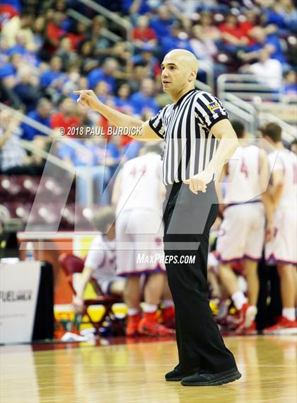 Thumbnail 1 in Neumann-Goretti vs Richland (PIAA AAA Championship) photogallery.