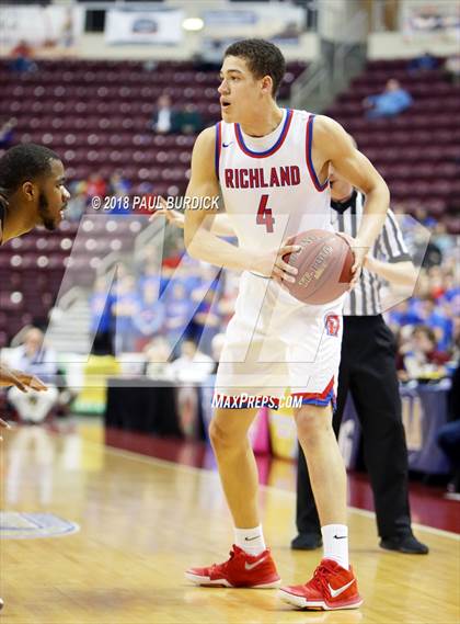 Thumbnail 1 in Neumann-Goretti vs Richland (PIAA AAA Championship) photogallery.