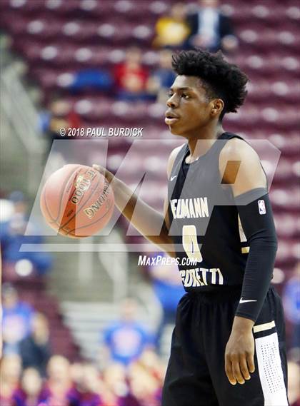 Thumbnail 2 in Neumann-Goretti vs Richland (PIAA AAA Championship) photogallery.