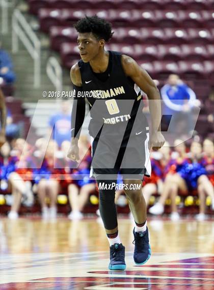 Thumbnail 3 in Neumann-Goretti vs Richland (PIAA AAA Championship) photogallery.