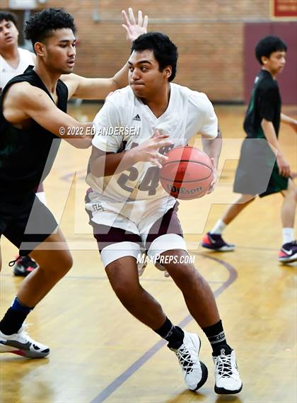 Thumbnail 2 in Pyramid Lake vs Hug (Rail City Classic) photogallery.