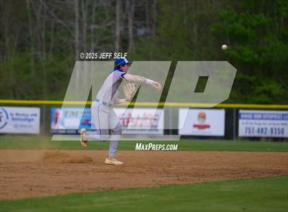 Thumbnail 2 in Oscar Smith @ Great Bridge photogallery.
