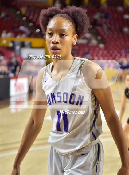 Thumbnail 2 in Valley Vista vs. Hamilton (AIA 6A Final) photogallery.