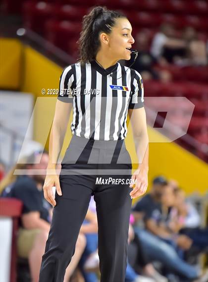 Thumbnail 3 in Valley Vista vs. Hamilton (AIA 6A Final) photogallery.