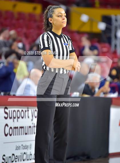 Thumbnail 1 in Valley Vista vs. Hamilton (AIA 6A Final) photogallery.