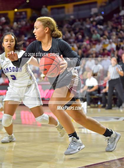 Thumbnail 1 in Valley Vista vs. Hamilton (AIA 6A Final) photogallery.