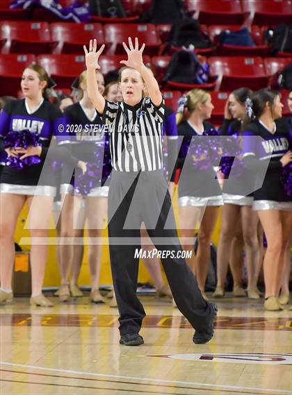 Thumbnail 2 in Valley Vista vs. Hamilton (AIA 6A Final) photogallery.
