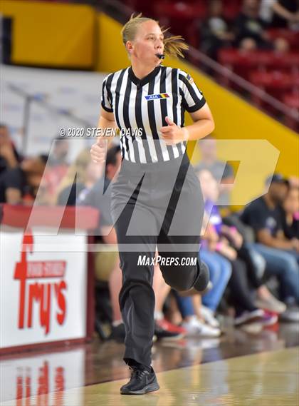 Thumbnail 1 in Valley Vista vs. Hamilton (AIA 6A Final) photogallery.