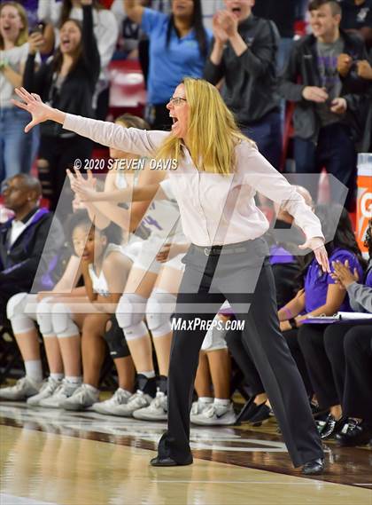 Thumbnail 1 in Valley Vista vs. Hamilton (AIA 6A Final) photogallery.