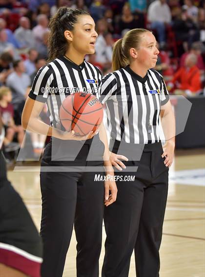 Thumbnail 1 in Valley Vista vs. Hamilton (AIA 6A Final) photogallery.