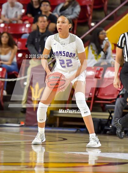 Thumbnail 3 in Valley Vista vs. Hamilton (AIA 6A Final) photogallery.