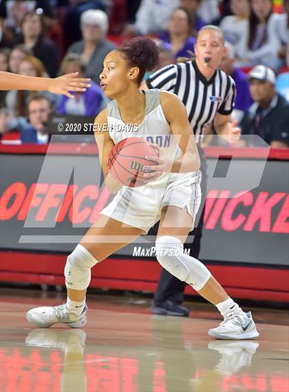 Thumbnail 2 in Valley Vista vs. Hamilton (AIA 6A Final) photogallery.