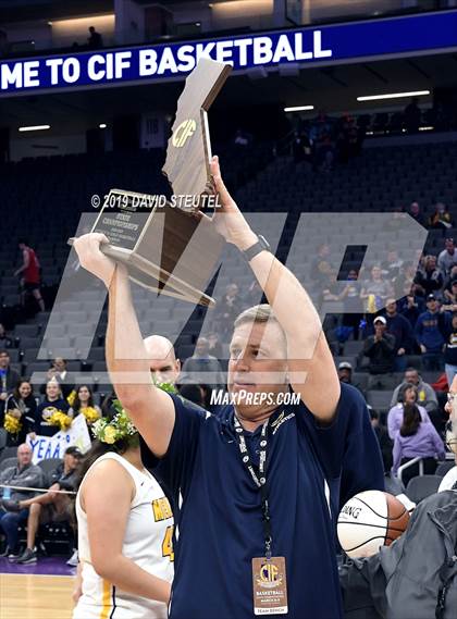 Thumbnail 1 in Rolling Hills Prep vs. Menlo School (CIF State D2 Final) photogallery.