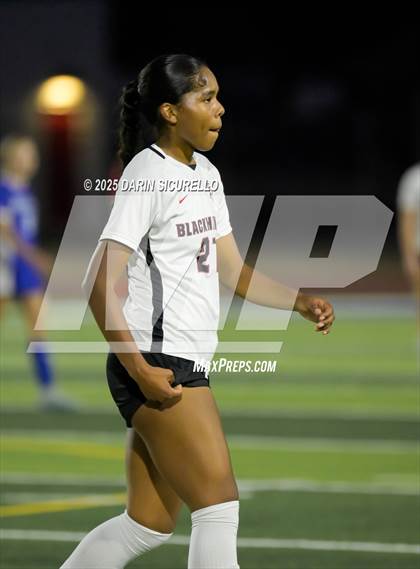Thumbnail 1 in Williams Field vs Mountain View (AIA 6A Round 1) photogallery.