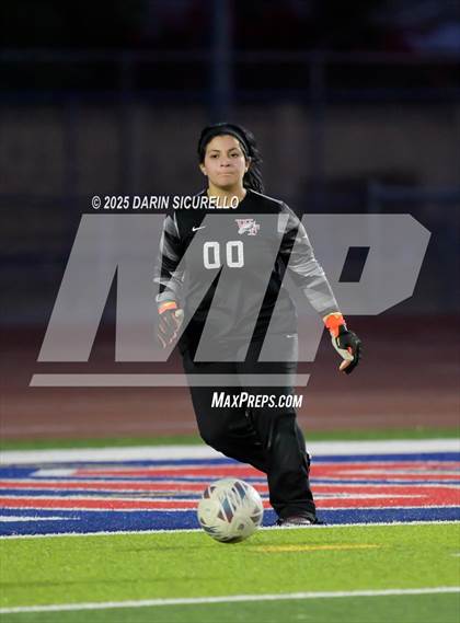 Thumbnail 3 in Williams Field vs Mountain View (AIA 6A Round 1) photogallery.