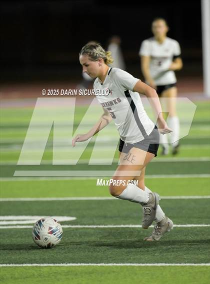 Thumbnail 3 in Williams Field vs Mountain View (AIA 6A Round 1) photogallery.