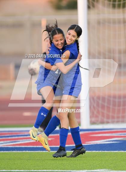 Thumbnail 3 in Williams Field vs Mountain View (AIA 6A Round 1) photogallery.