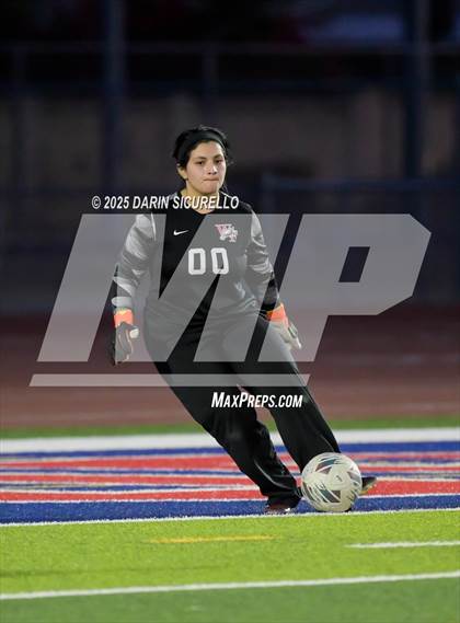 Thumbnail 2 in Williams Field vs Mountain View (AIA 6A Round 1) photogallery.