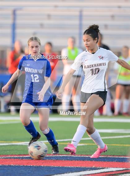 Thumbnail 2 in Williams Field vs Mountain View (AIA 6A Round 1) photogallery.