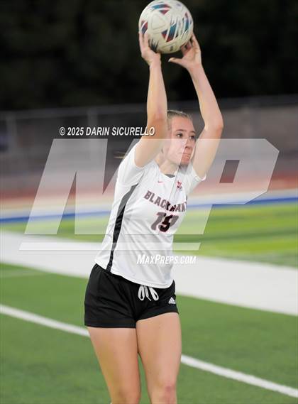Thumbnail 3 in Williams Field vs Mountain View (AIA 6A Round 1) photogallery.