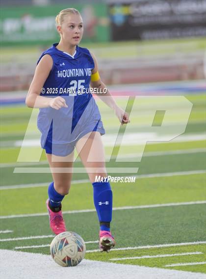 Thumbnail 2 in Williams Field vs Mountain View (AIA 6A Round 1) photogallery.