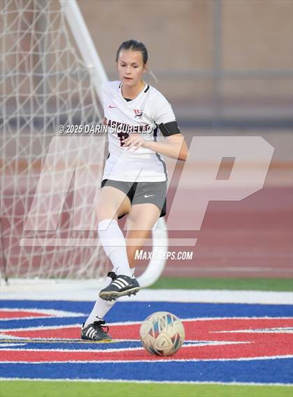Thumbnail 3 in Williams Field vs Mountain View (AIA 6A Round 1) photogallery.