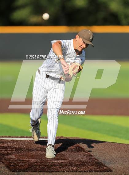 Thumbnail 3 in Sierra Canyon vs St Francis photogallery.