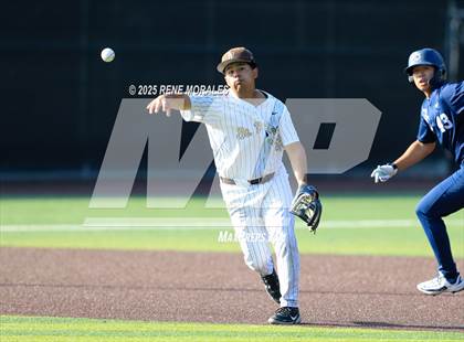 Thumbnail 1 in Sierra Canyon vs St Francis photogallery.
