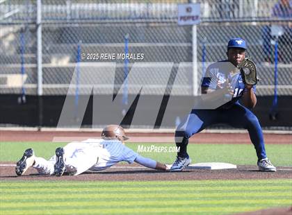 Thumbnail 3 in Sierra Canyon vs St Francis photogallery.