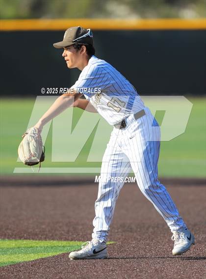 Thumbnail 2 in Sierra Canyon vs St Francis photogallery.