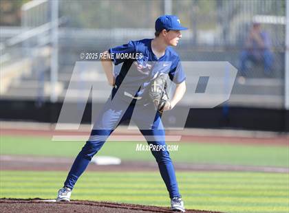 Thumbnail 2 in Sierra Canyon vs St Francis photogallery.