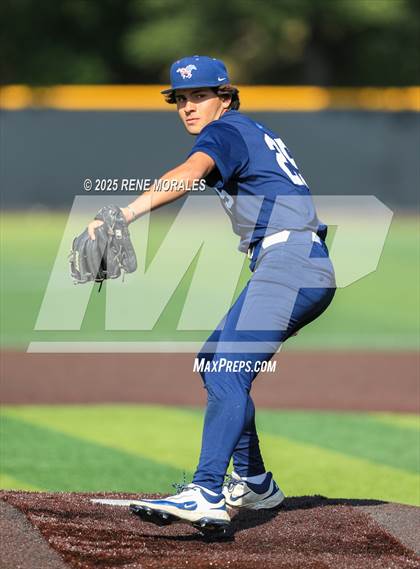 Thumbnail 1 in Sierra Canyon vs St Francis photogallery.