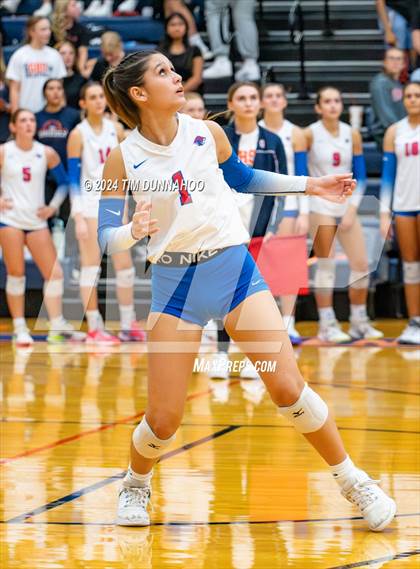 Thumbnail 1 in Leander @ Glenn photogallery.