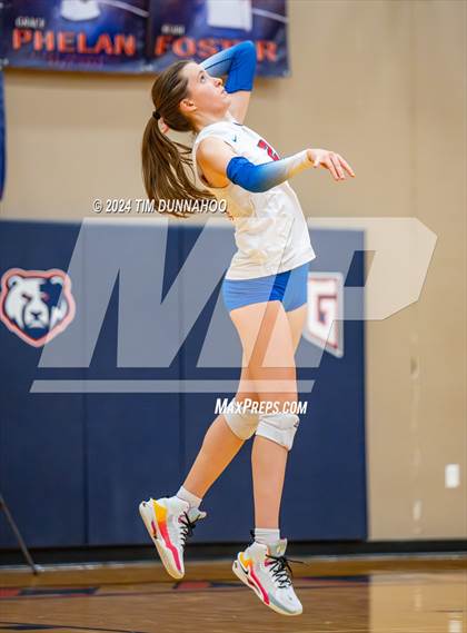 Thumbnail 3 in Leander @ Glenn photogallery.