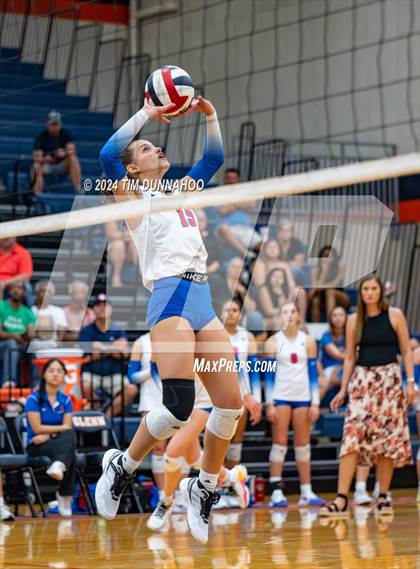 Thumbnail 3 in Leander @ Glenn photogallery.