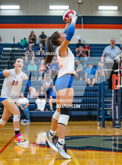 Thumbnail 2 in Leander @ Glenn photogallery.
