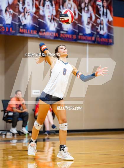 Thumbnail 1 in Leander @ Glenn photogallery.