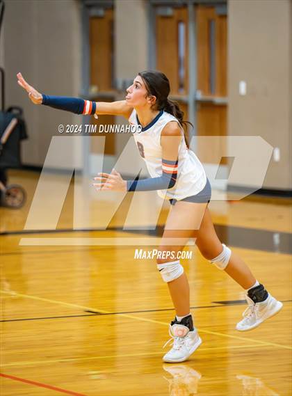 Thumbnail 3 in Leander @ Glenn photogallery.