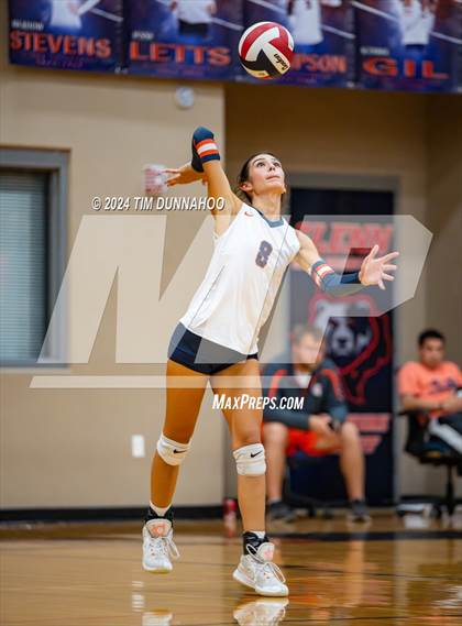 Thumbnail 3 in Leander @ Glenn photogallery.