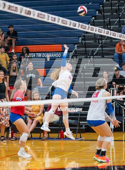 Thumbnail 3 in Leander @ Glenn photogallery.