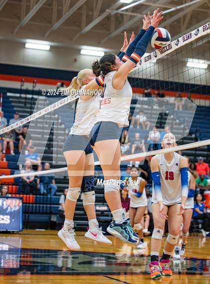 Thumbnail 3 in Leander @ Glenn photogallery.