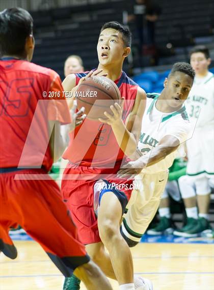 Thumbnail 3 in St. Mary's vs. Saratoga (S.C. Warriors NorCal Tournament) photogallery.