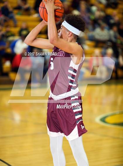 Thumbnail 2 in Buchanan @ Coloma (MHSAA District Playoff) photogallery.