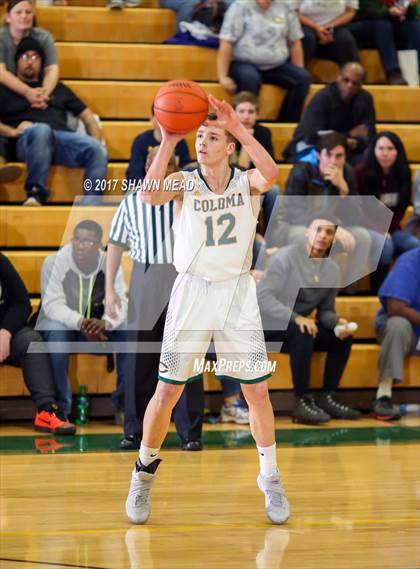 Thumbnail 3 in Buchanan @ Coloma (MHSAA District Playoff) photogallery.