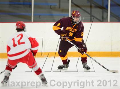Thumbnail 3 in South Windsor vs. Cheshire photogallery.