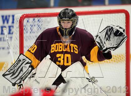 Thumbnail 3 in South Windsor vs. Cheshire photogallery.